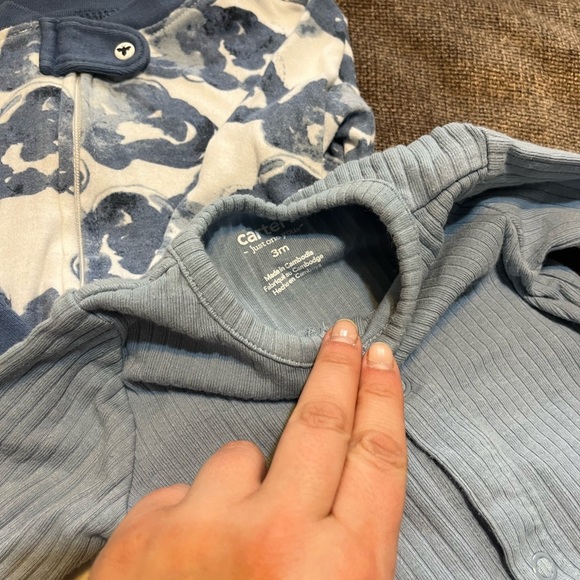 3 Months Set of 4 Baby Bundle: 3 Onesies and 1 Pair of Pants - Blue, Green, Camo - Picture 4 of 7